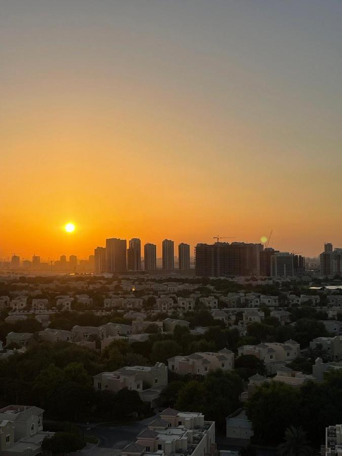 Great View, Dubai Sportcity, Parking Included, Nice Apartments 외부 사진