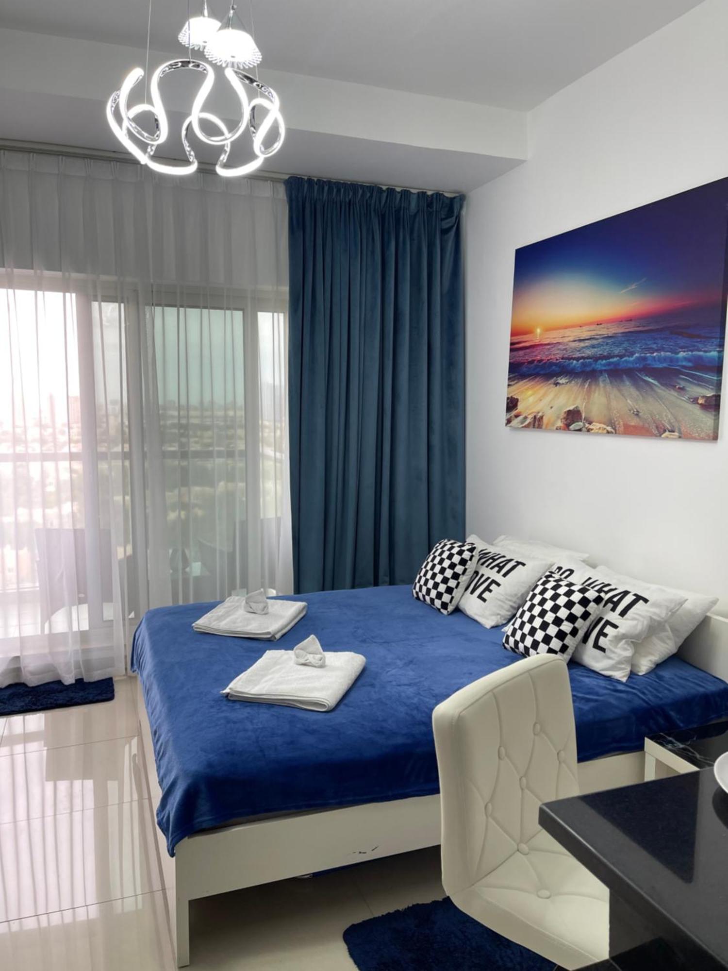 Great View, Dubai Sportcity, Parking Included, Nice Apartments 외부 사진