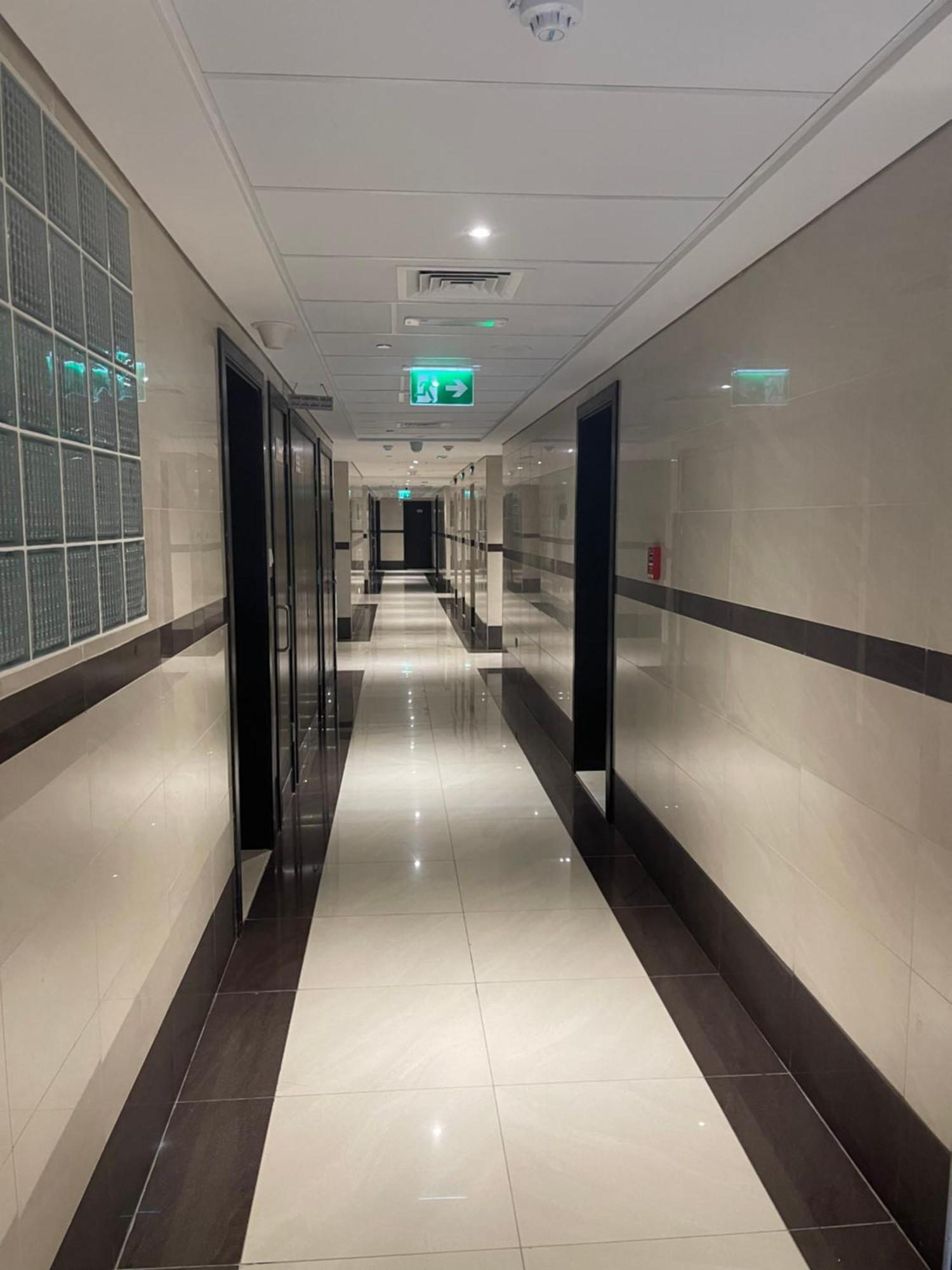 Great View, Dubai Sportcity, Parking Included, Nice Apartments 외부 사진
