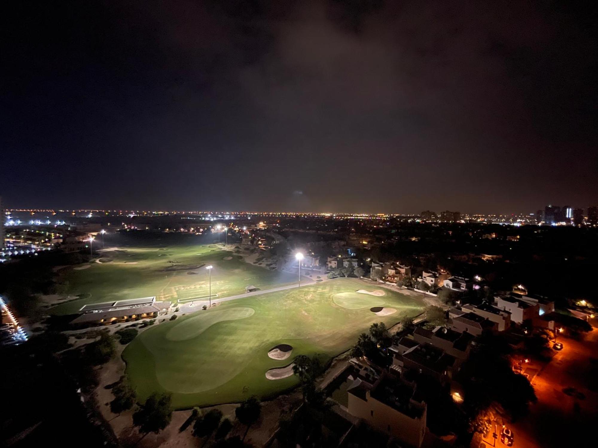 Great View, Dubai Sportcity, Parking Included, Nice Apartments 외부 사진