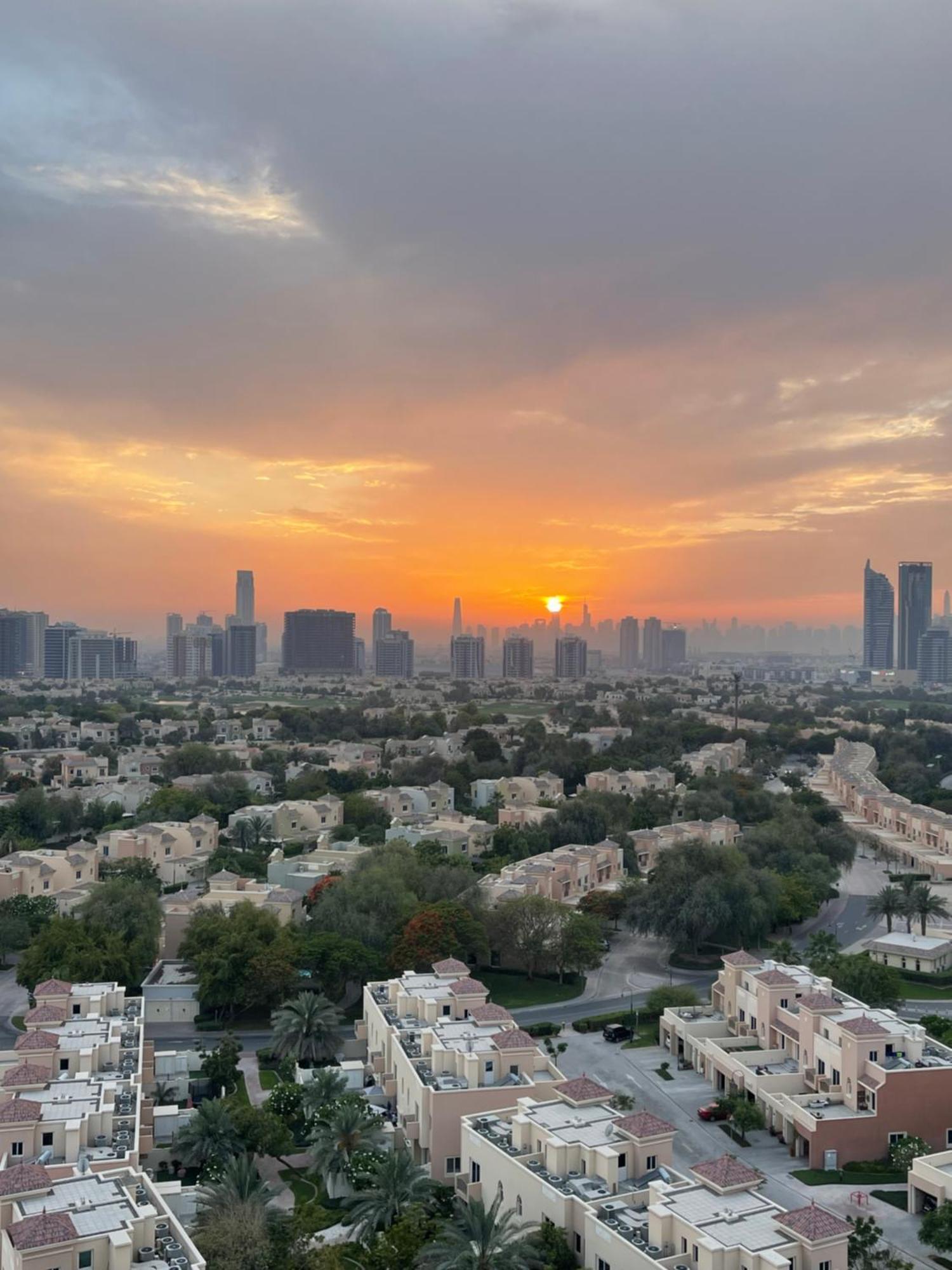 Great View, Dubai Sportcity, Parking Included, Nice Apartments 외부 사진